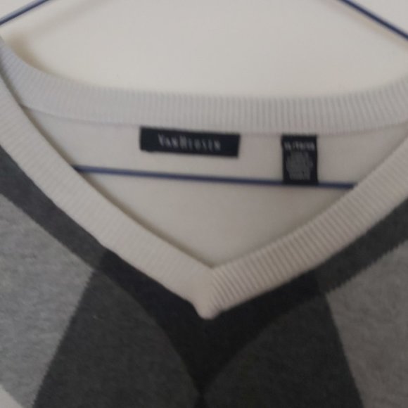 VAN HUESEN | Men's V-Neck Argyle Sweater Grey White Black Size X Large - Picture 2 of 5